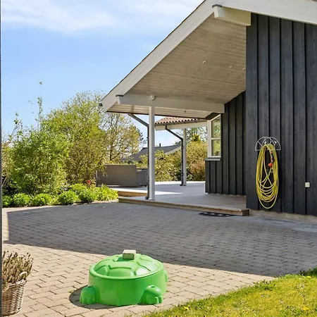 Harald - 300m From The Sea By Interhome *